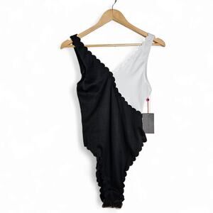South Beach NWT Color Block Scallop Edge One-Piece Swimsuit Bathing Suit Size 12
